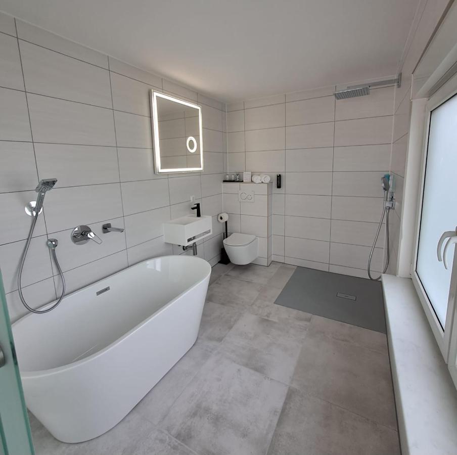 Hotel Rhin Inn Fehrbellin Екстериор снимка